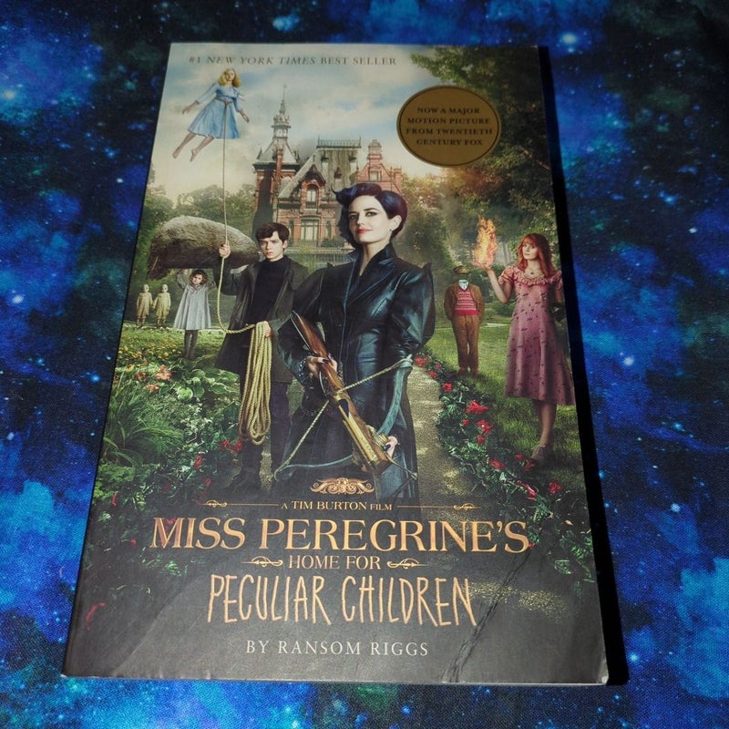 Miss Peregrine's Home for Peculiar Children (Movie Tie-In Edition)