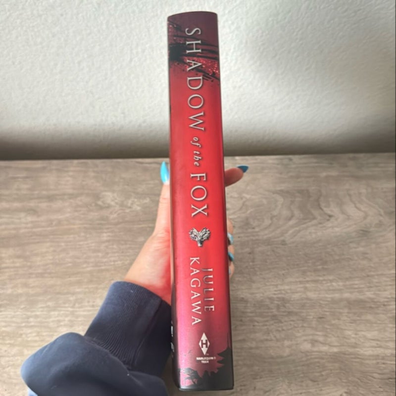 Shadow of the Fox (owlcrate edition, signed)