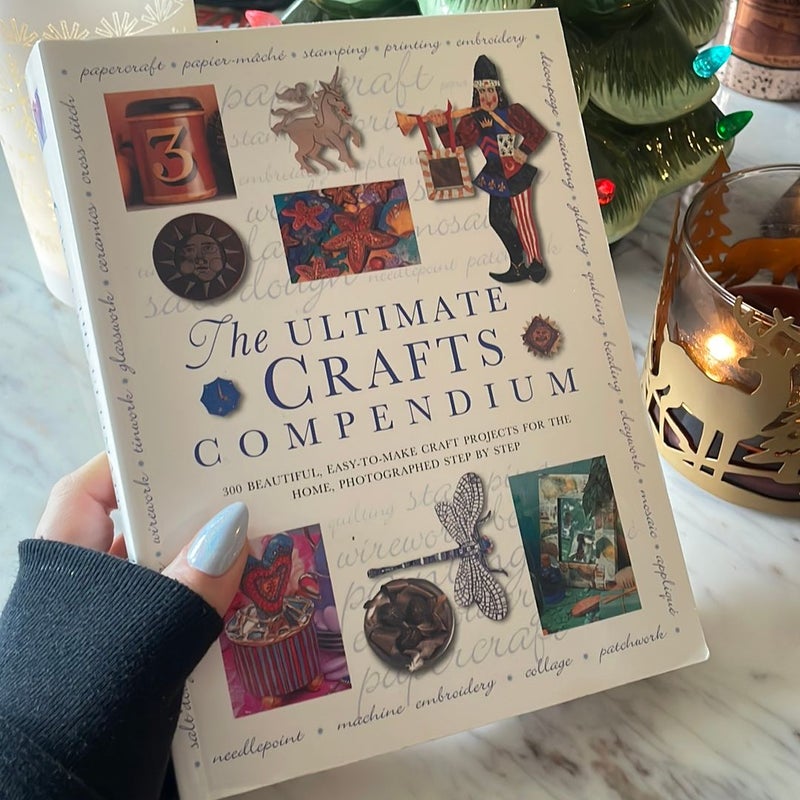 The Ultimate Crafts Compendium by Hermes House Staff