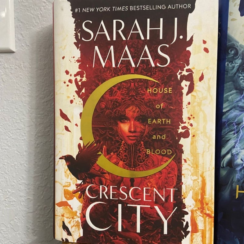 Crescent city house of earth and blood & house of sky and breath 