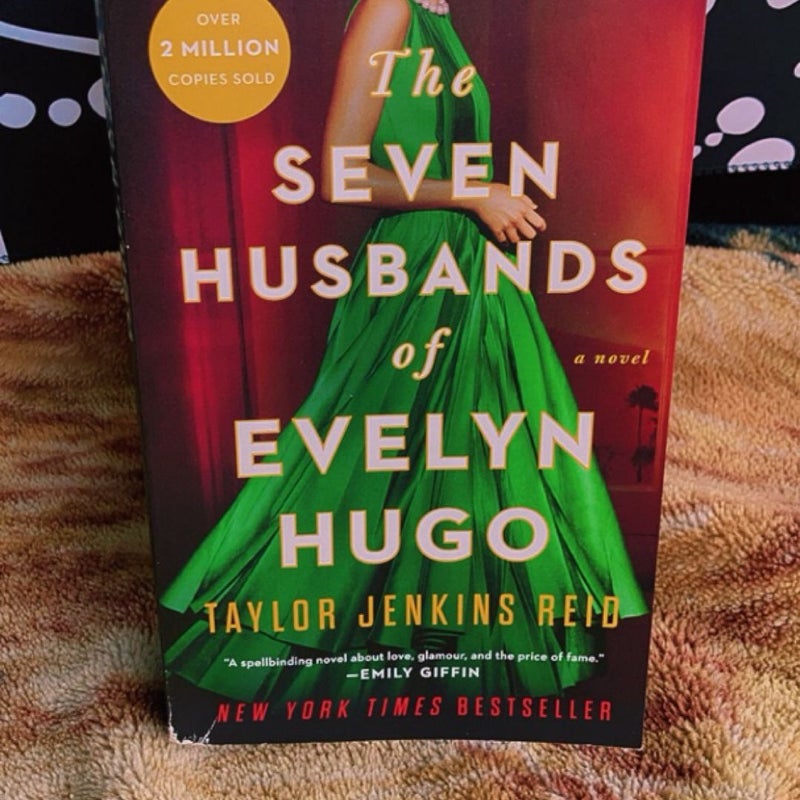 THE SEVEN HUSBANDS OF EVELYN HUGO 