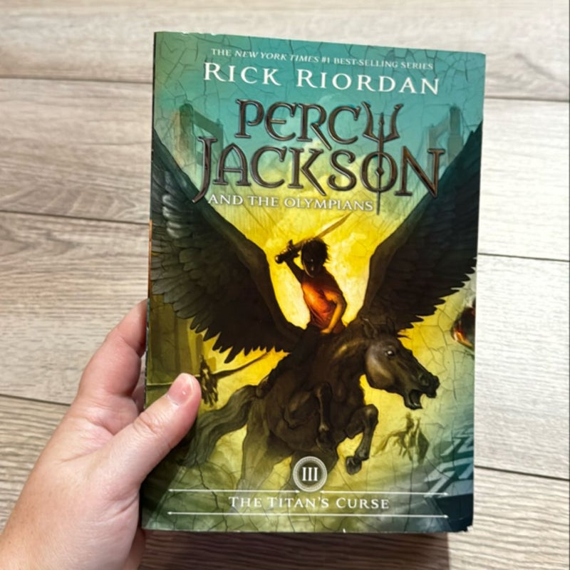 The Titan's Curse (Percy Jackson and the Olympians, Book Three)