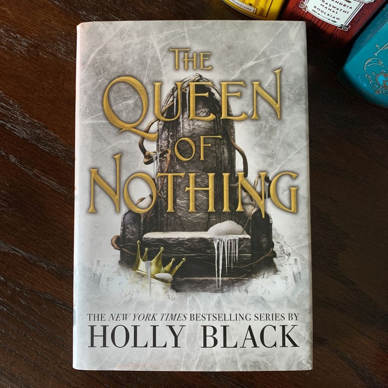 Owlcrate cheapest The Folk of the Air Exclusive Queen of Nothing and How The King