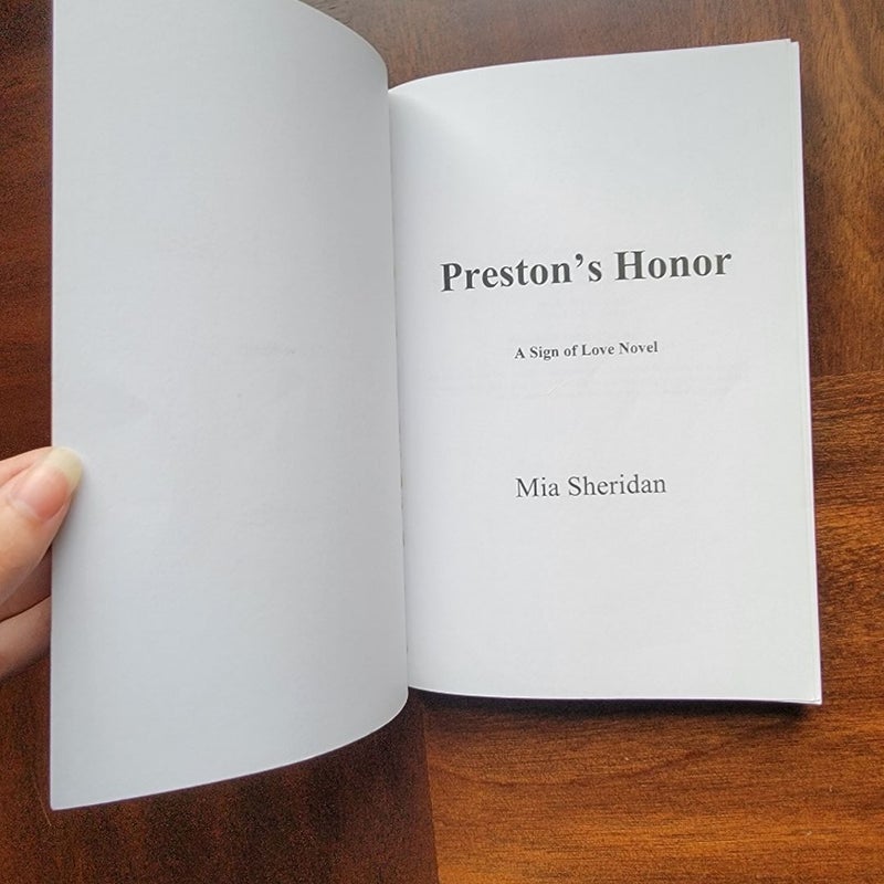 Preston's Honor by Mia Sheridan Paperback Novel Book Romance Lovers Smut Spice
