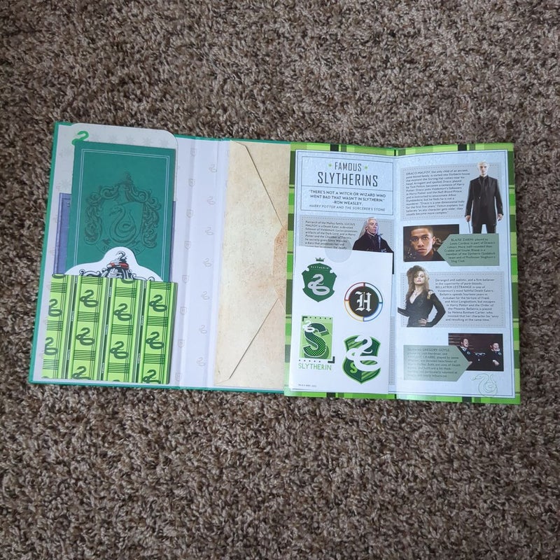 Harry Potter: Slytherin Magic - Artifacts from the Wizarding World