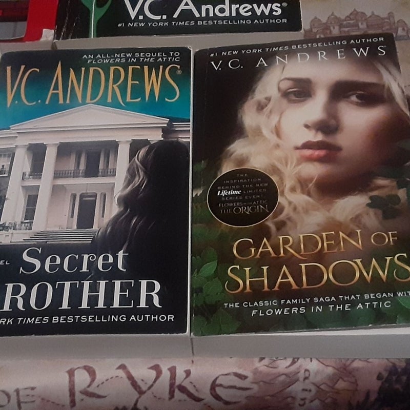 5 Attic series V.C. Andrews book lot Flowers in the Attic, Garden of Shadows, Petals on the Wind, Secret Brother, If There Be Thorns, Seeds of Yesterday