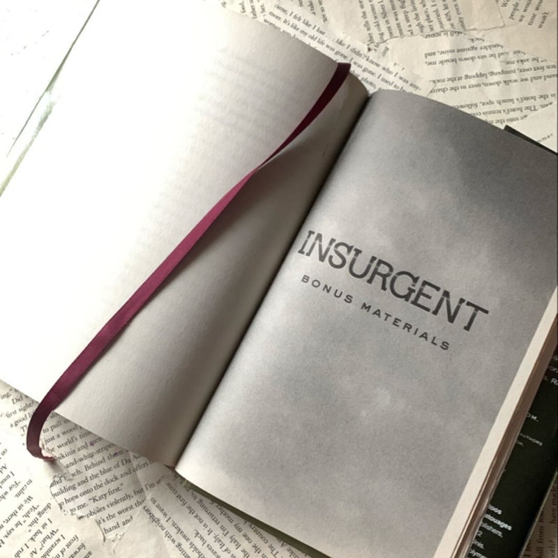 Insurgent Collector's Edition (bonus materials included in images)