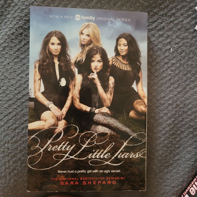 Pretty Little Liars TV Tie-In Edition