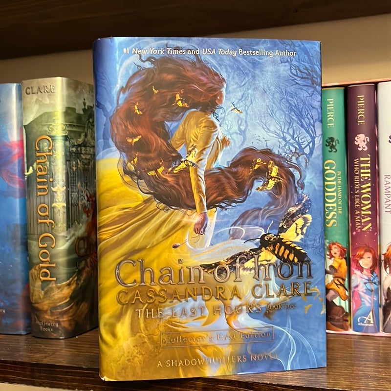Chain of Iron by Cassandra Clare, Hardcover Pangobooks