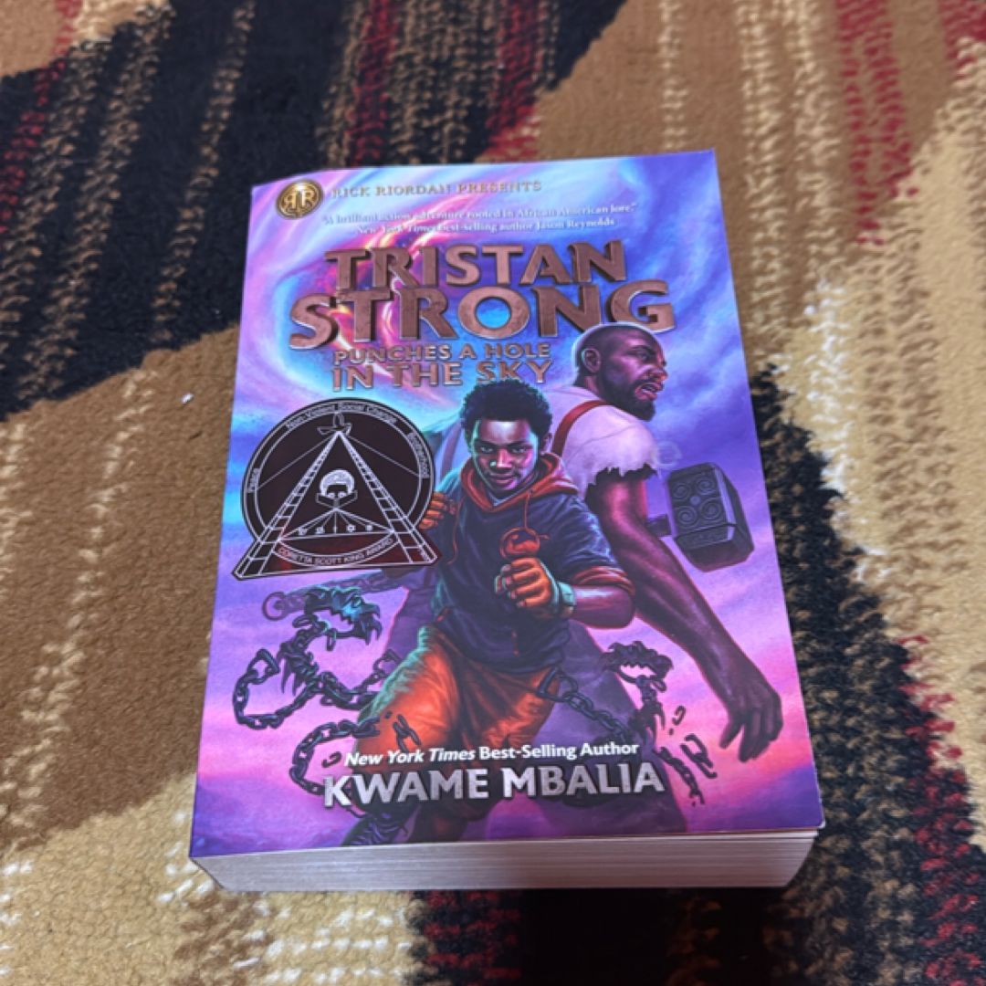 Tristan Strong Punches a Hole in the Sky (Tristan Strong, Book 1)