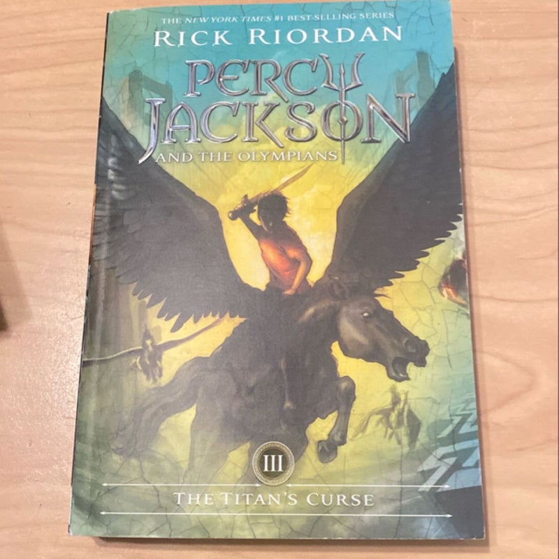 Percy Jackson and the Olympians, Book Three the Titan's Curse (Percy Jackson and the Olympians, Book Three)