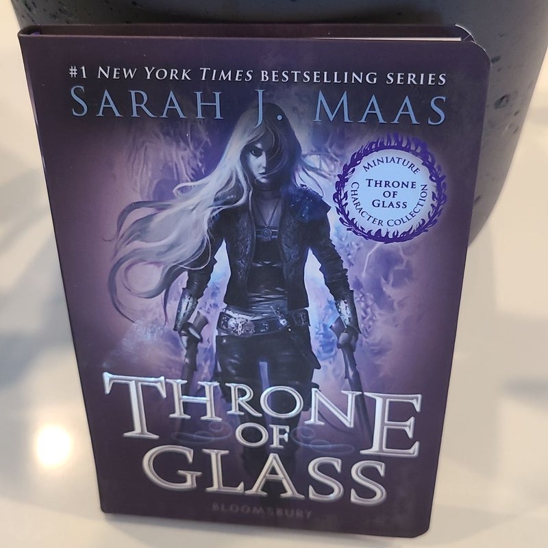 Throne of Glass (Miniature Character Collection) by Sarah J. Maas,  Paperback