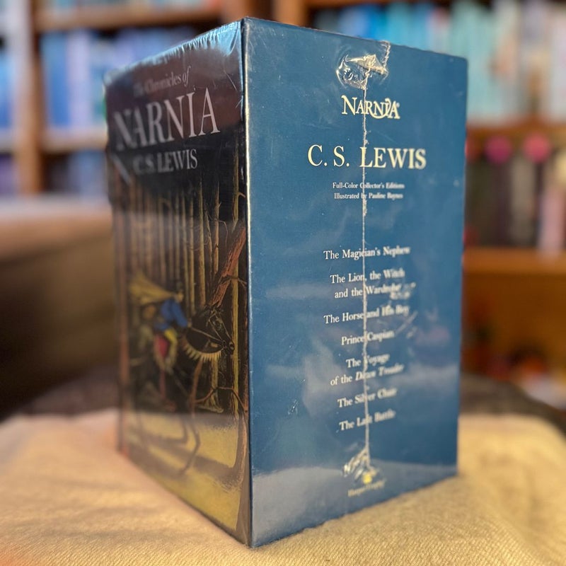 The Chronicles of Narnia Full-Color Paperback 7-Book Box Set