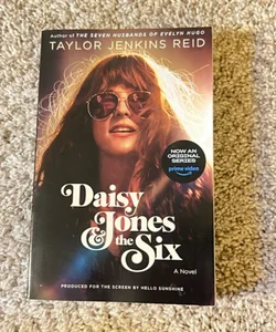 Daisy Jones and the Six (TV Tie-In Edition)