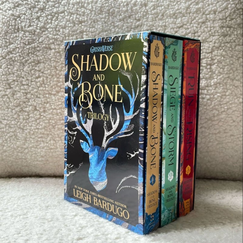 The Shadow and Bone Trilogy Boxed Set