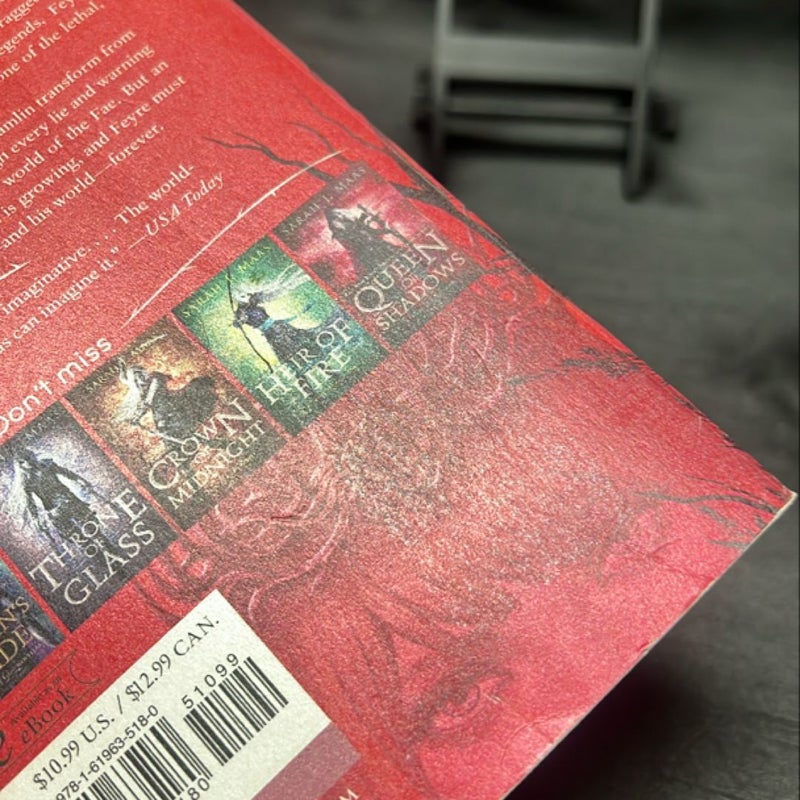 A Court of Thorns and Roses