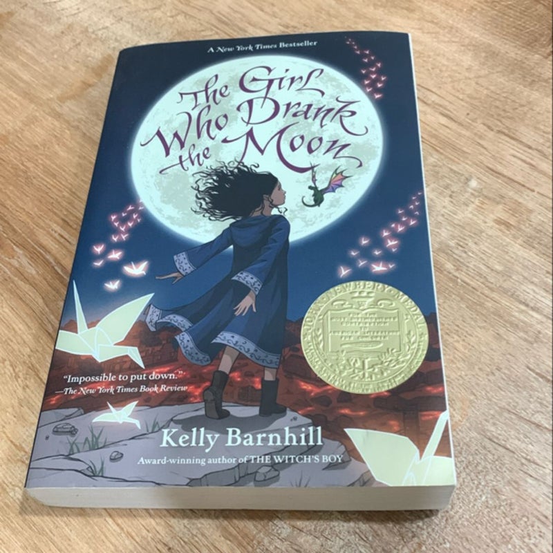 The Girl Who Drank the Moon (Winner of the 2017 Newbery Medal)