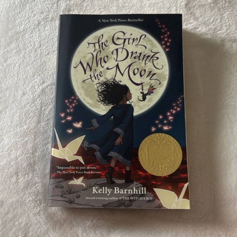 The Girl Who Drank the Moon (Winner of the 2017 Newbery Medal)