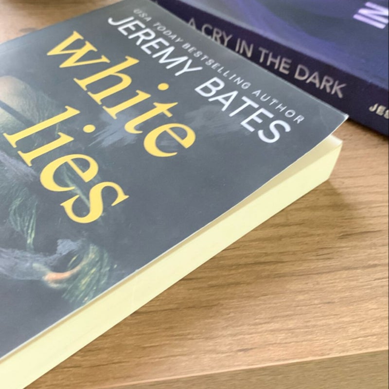 A Cry in the Dark & White Lies-Thriller Bundle