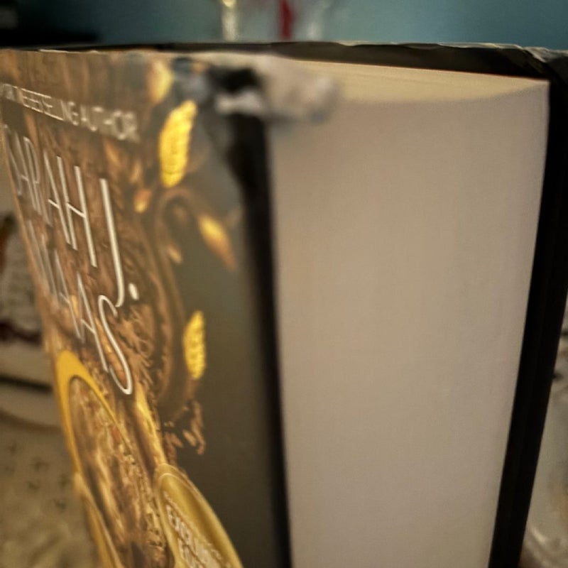 House of Flame and Shadow BN Exclusive Signed edition 