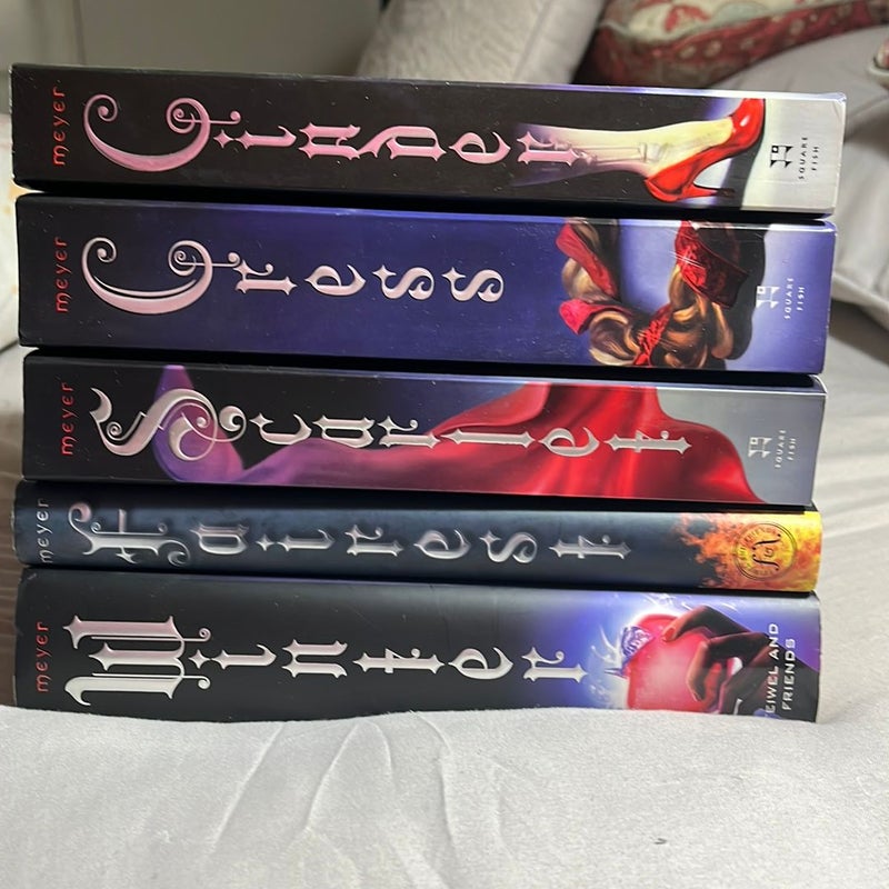 The Lunar Chronicles (5 books see description)
