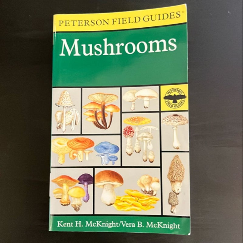 A Peterson Field Guide to Mushrooms