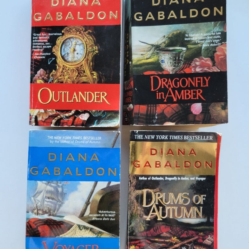OUTLANDER SERIES BOOKS #1-4 VINTAGE 1990s GOLD EMBOSSED COVERS PAPERBACK