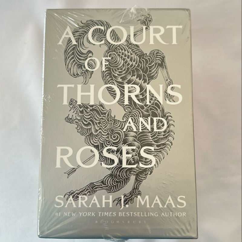 A Court of Thorns and Roses Paperback Box Set (5 Books)