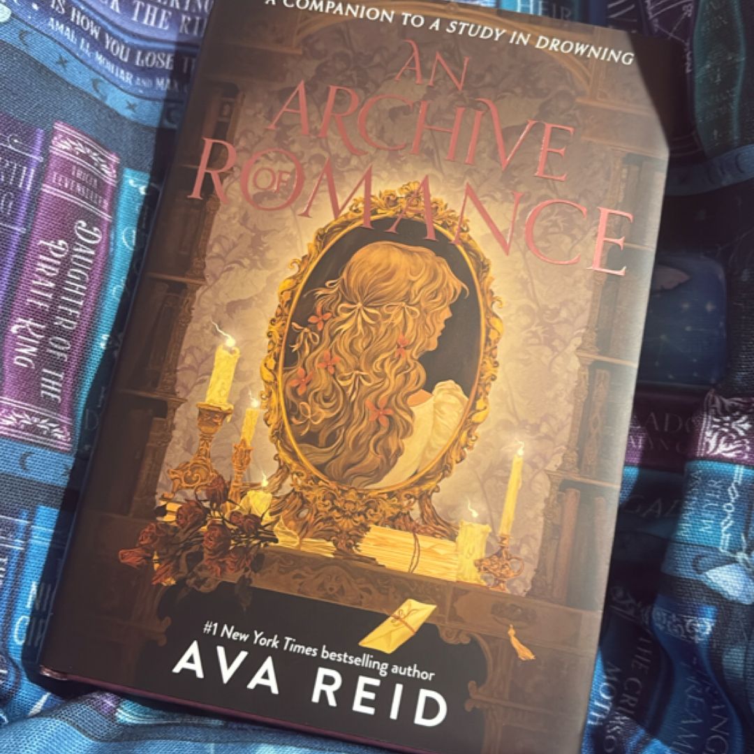 An Archive of Romance Deluxe Illustrated Edition