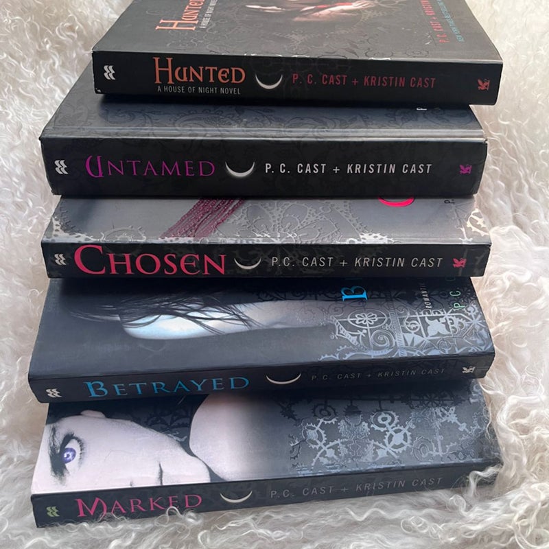 1-9 House of Night Collection Bundle