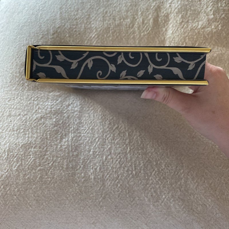 Lightlark - Bookish Box Signed Special Edition
