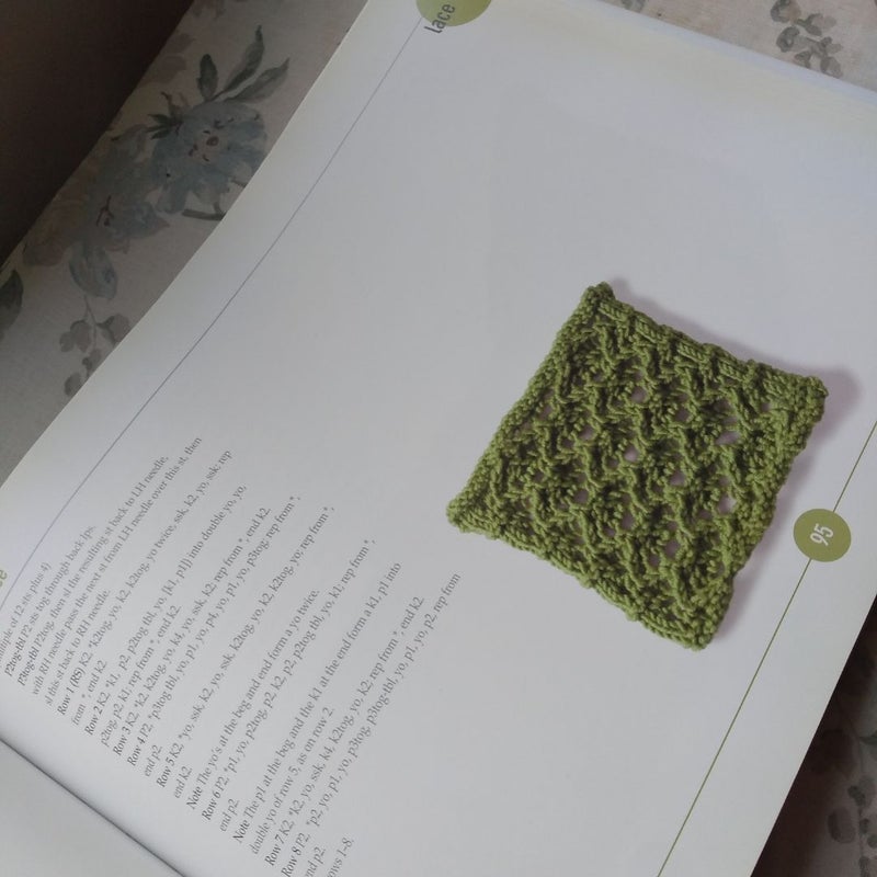 Vogue Knitting Stitchionary - Knit and Purl