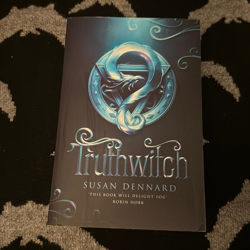 Truthwitch: Witchlands 1