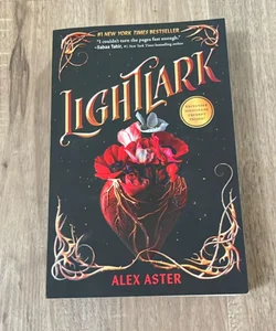 Lightlark (the Lightlark Saga Book 1)