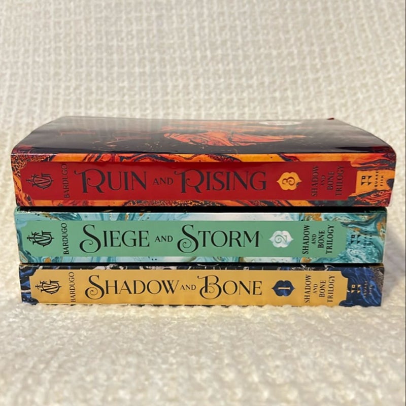 The Shadow and Bone Trilogy Boxed Set