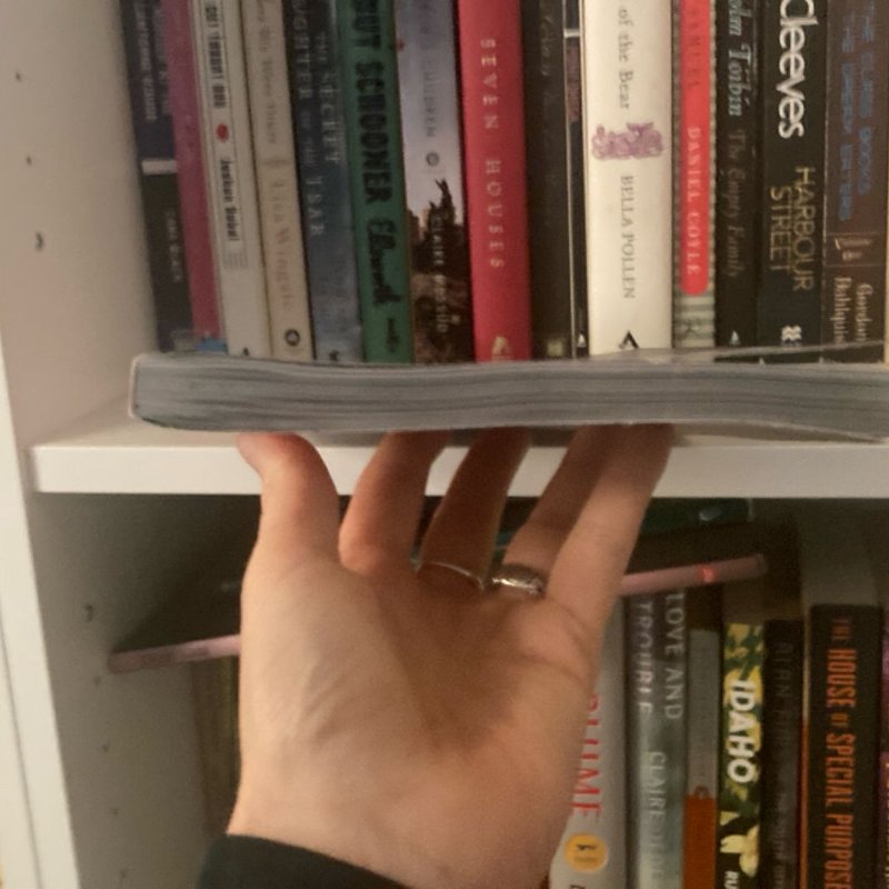 The One Hand and the Six Fingers