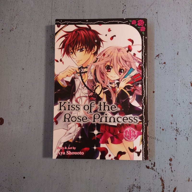 Kiss of the Rose Princess, Vol. 1