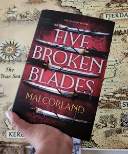 Five Broken Blades (Deluxe Limited Edition)