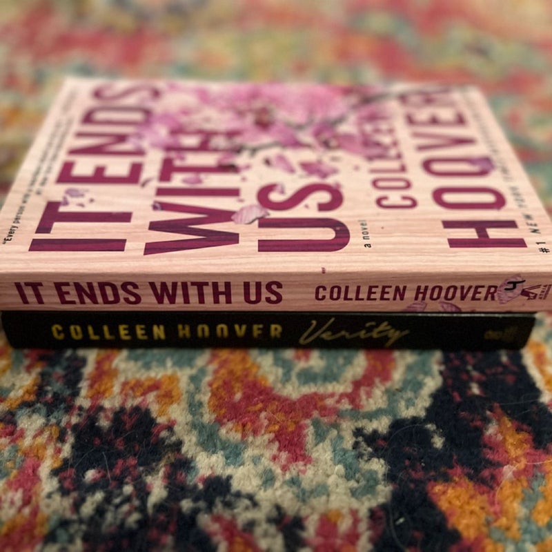Colleen Hoover Collection 2 Book Set Verity & It Ends With Us - Trade PB Good