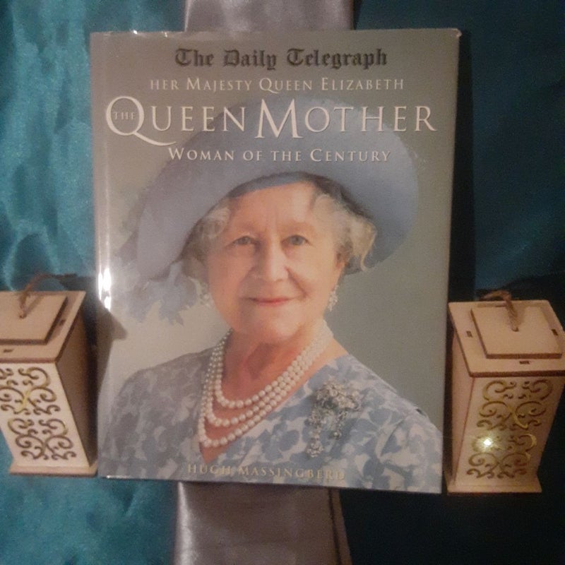 Her Majesty Queen Elizabeth The Queen Mother
Hardcover 122 page biography of the Queen Mother by Hugh Massingberd 