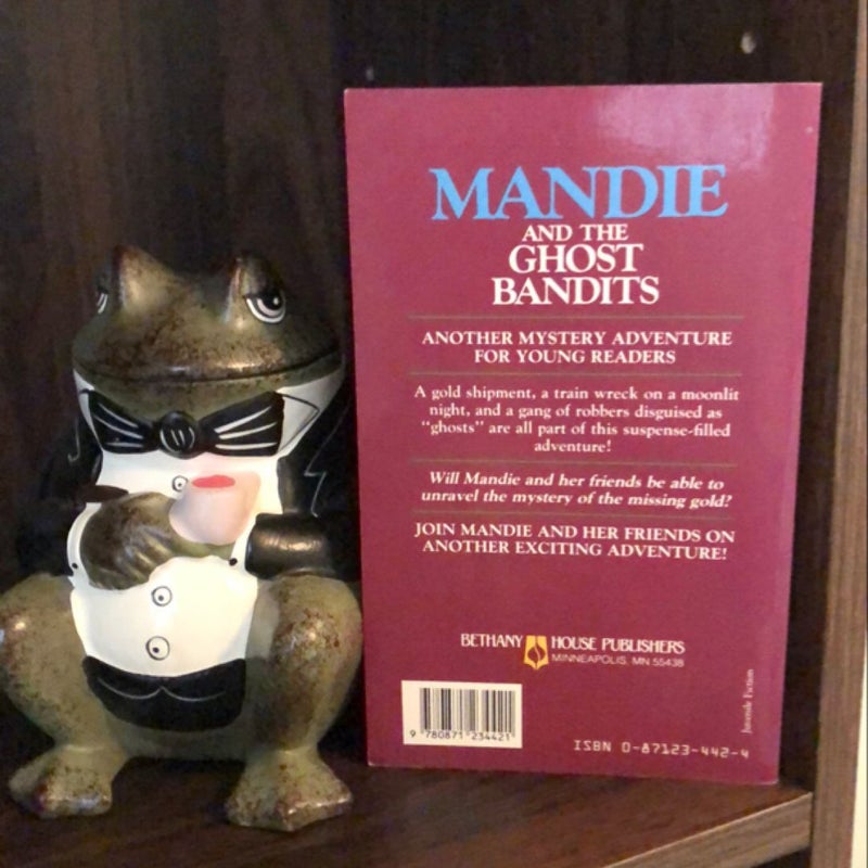 Vintage  Mandie and the Ghost Bandits