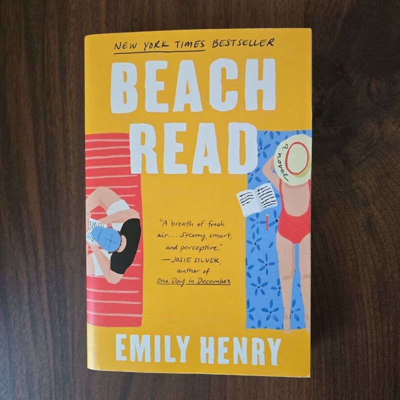 Beach Read by Emily Henry, Paperback | Pangobooks