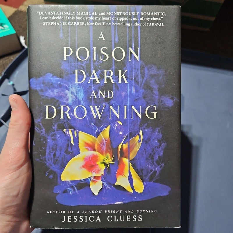 A Poison Dark and Drowning (Kingdom on Fire, Book Two)