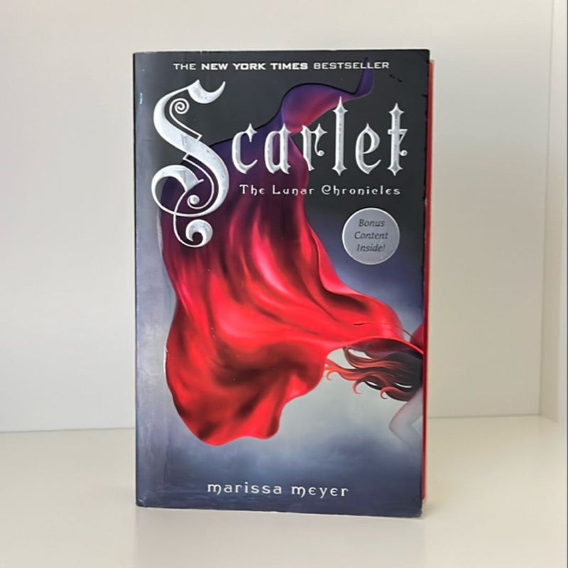 Scarlet - Lunar Chronicles bk 2