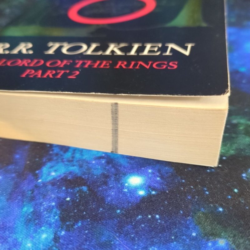 The Two Towers (the Lord of the Rings, Book 2)