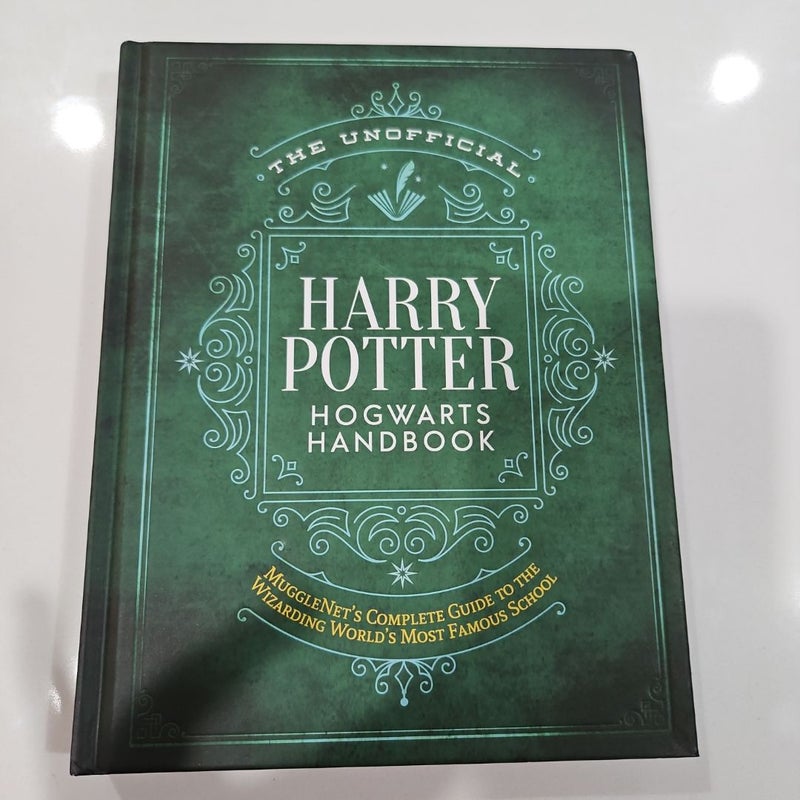 The Unofficial Harry Potter Hogwarts Handbook