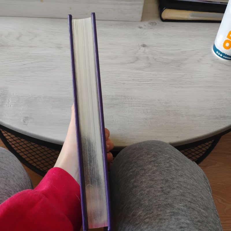Alices adventures in Wonderland and Through the Looking Glass