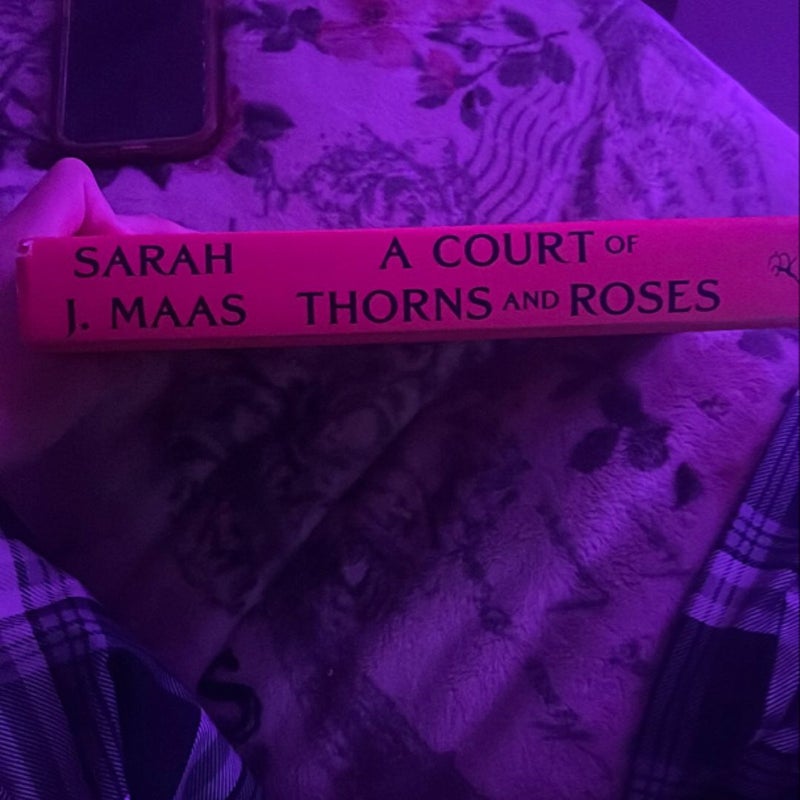 A Court of Thorns and Roses 