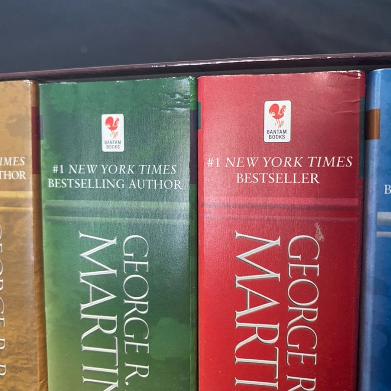 George R. R. Martin's a Game of Thrones 5-Book Boxed Set (Song of Ice and Fire Series)