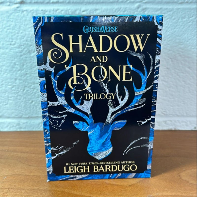 The Shadow and Bone Trilogy Boxed Set